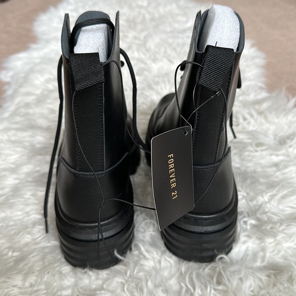 Combat Boots - Picture 4 of 4